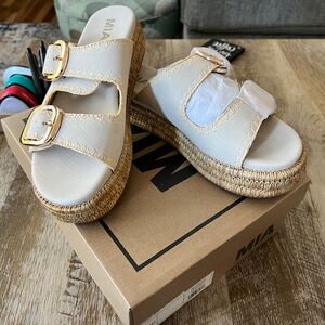 MIA Mieko Platform Espadrille Slide Sandals Seashell 8.5 NIB